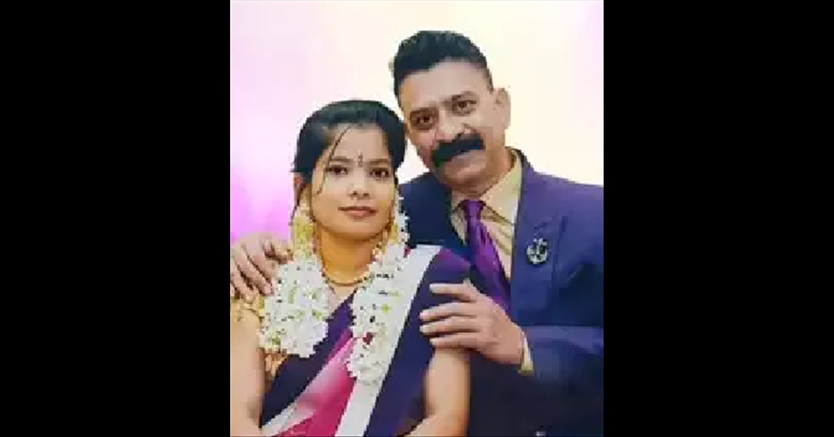 Maharashtra Nagpur Couple Dies by Suicide after Dress like Bride and Groom 