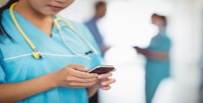Nurse used corono patients mobile found positive