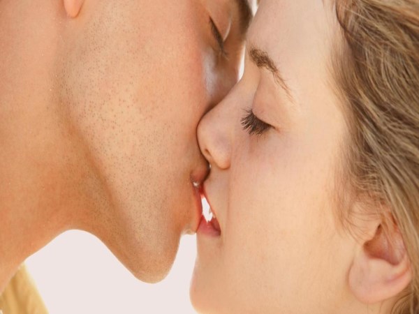 meanings-of-kiss-spots-and-places-to-kiss