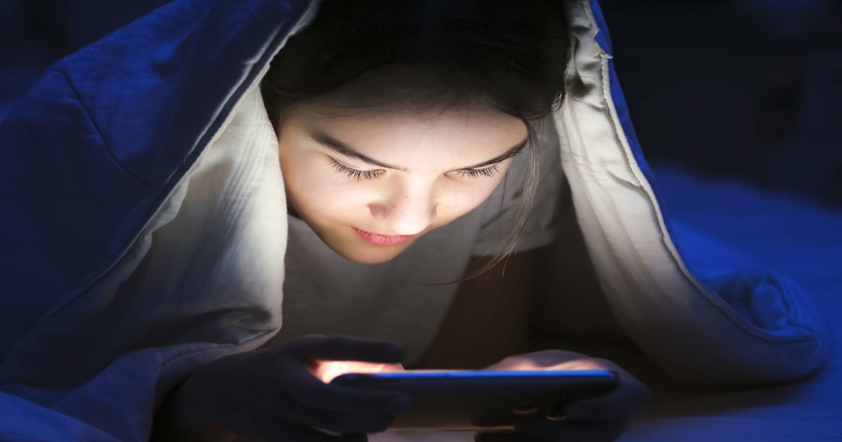 social media may trap for some peoples 