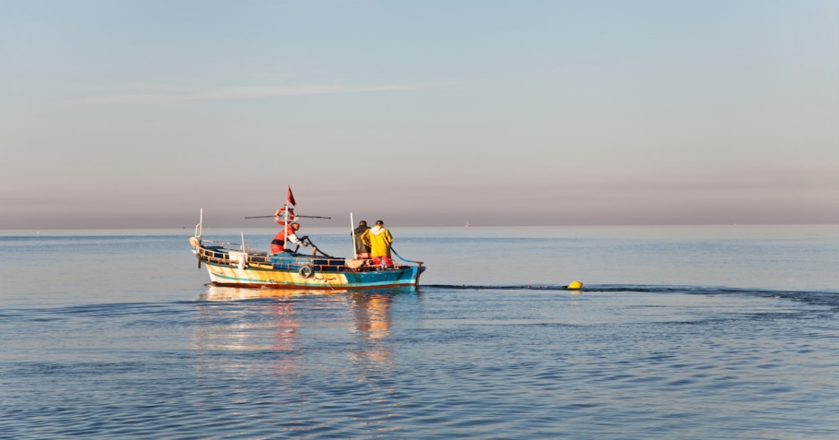 Ramanathapuram Pampan Fishermans Struggle in Mid Sea 