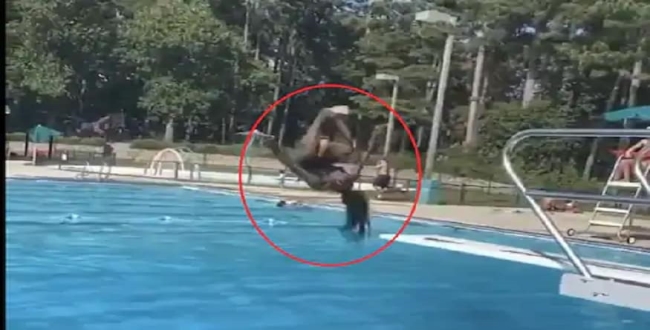 Women stunt in swimming pool gone viral
