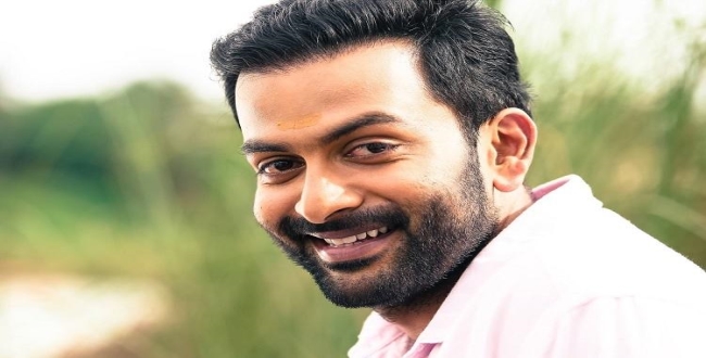 actor-prithiviraj-helping-to-flood-relief