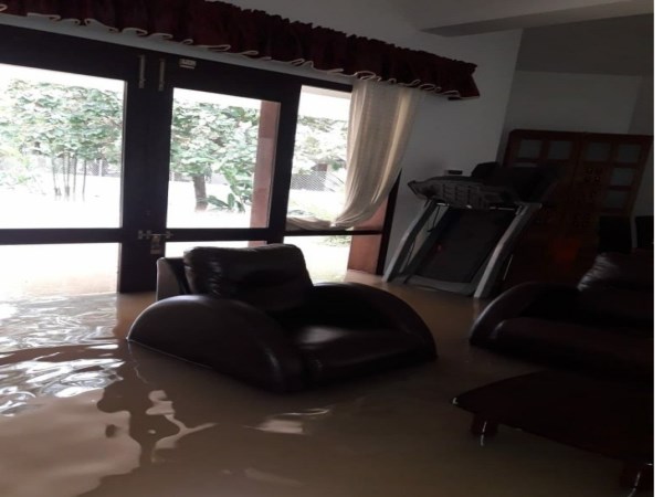 famous actor home down on flood