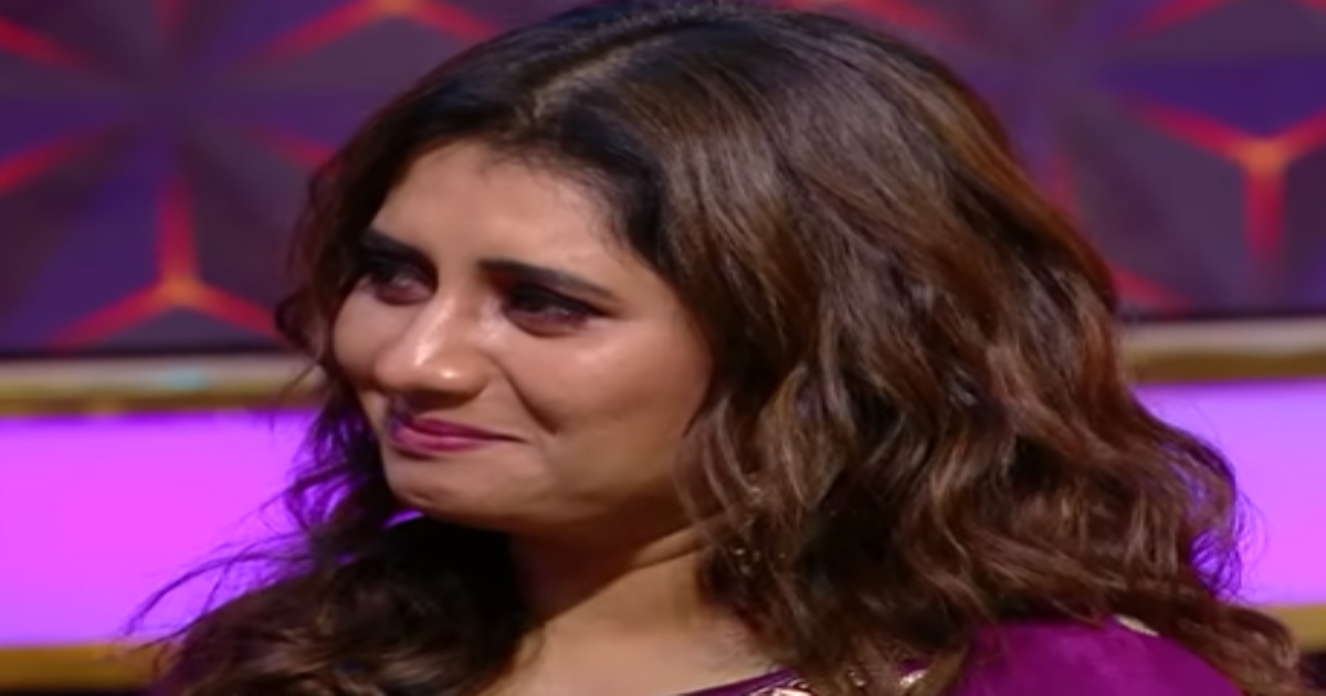 vijay tv anchor priyanka emotional