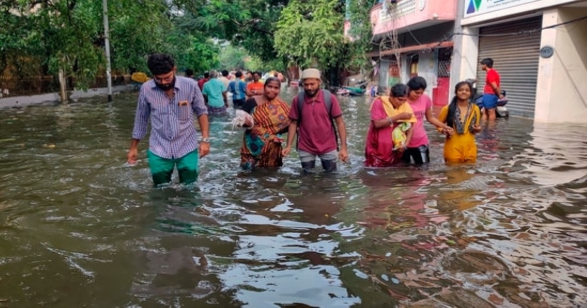 chennai-heavy-rain-flood-video-viral