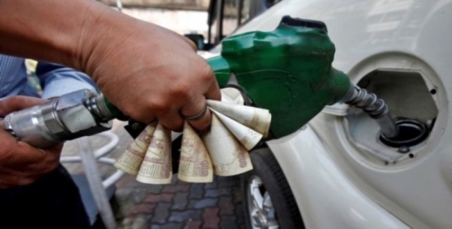 today-petrol-diesel-price-CV7WGX