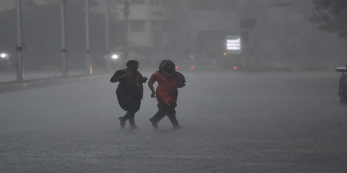 Heavy rain alert for 17 districts
