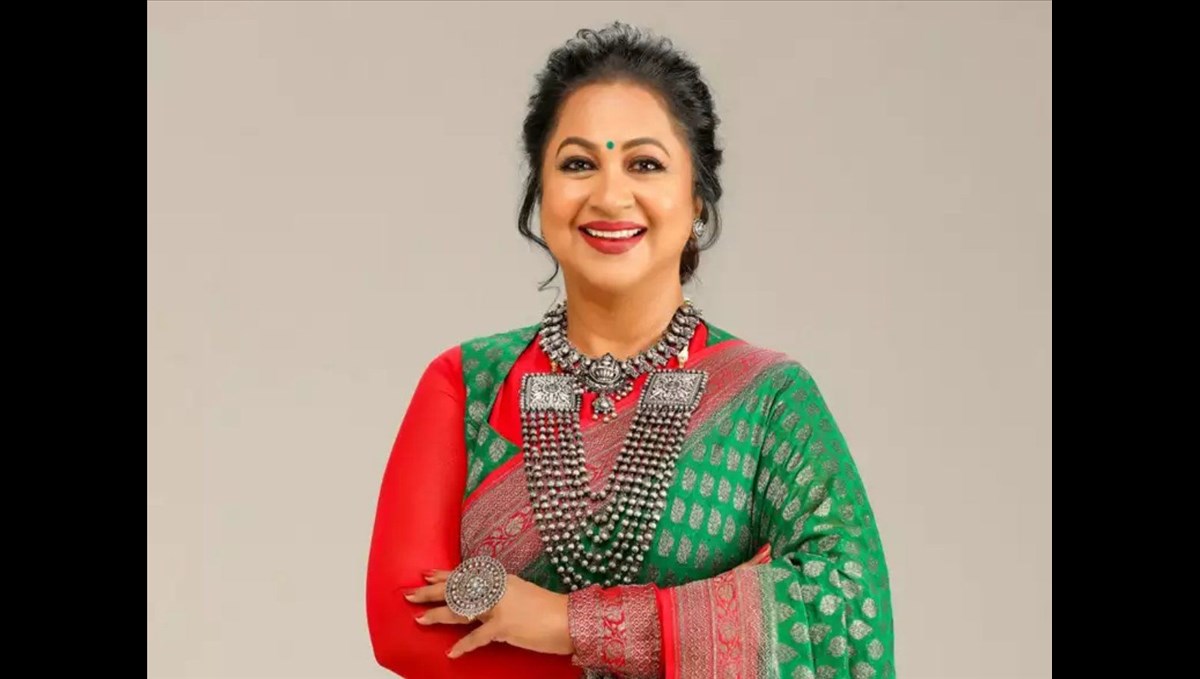 actress-radhika-without-makeup-photo-viral