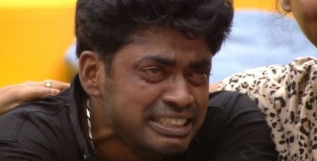 sandy cry after seeing daughter photos