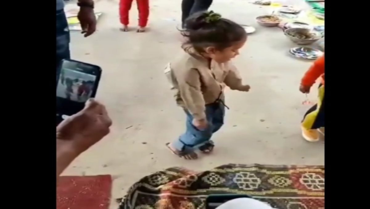 cute-baby-dance-video-viral