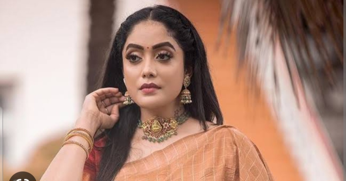 bigboss-actress-dance-at-sivarathiri