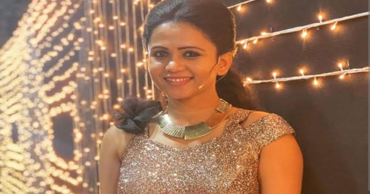 Vijay TV anchor manimegalai controversy about her personal life