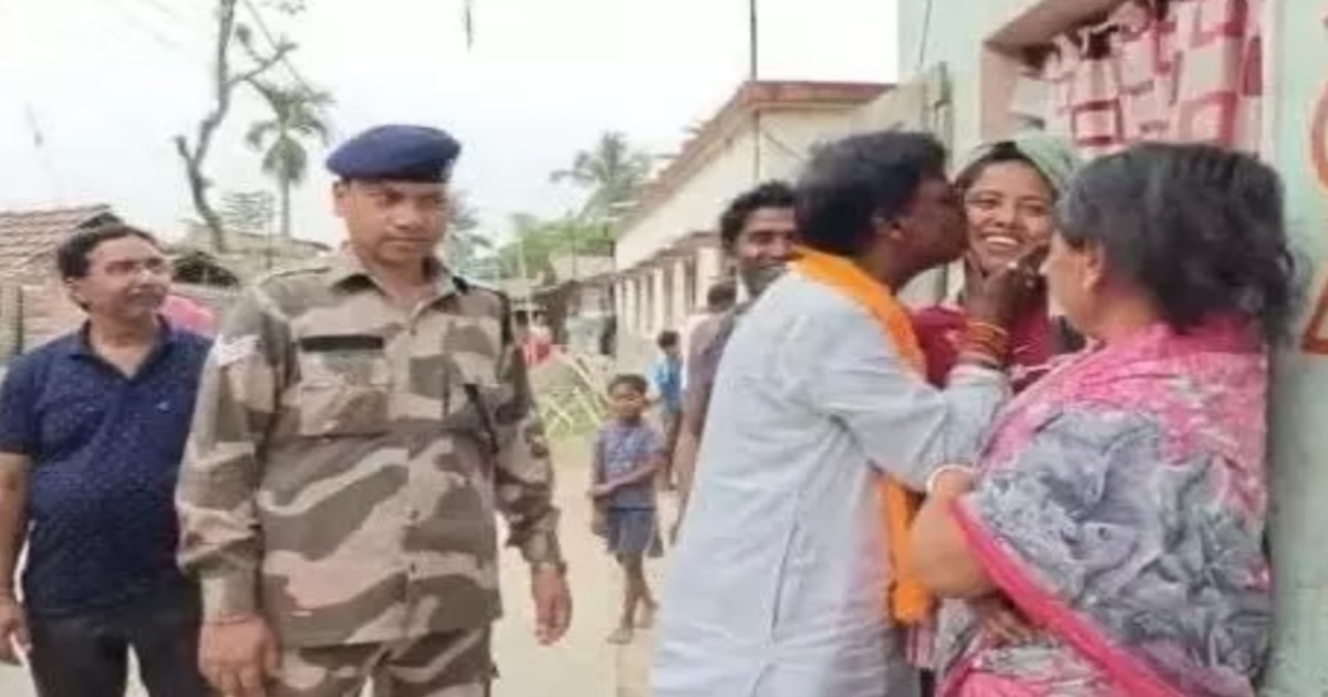 West Bengal BJP candidate kissed women 