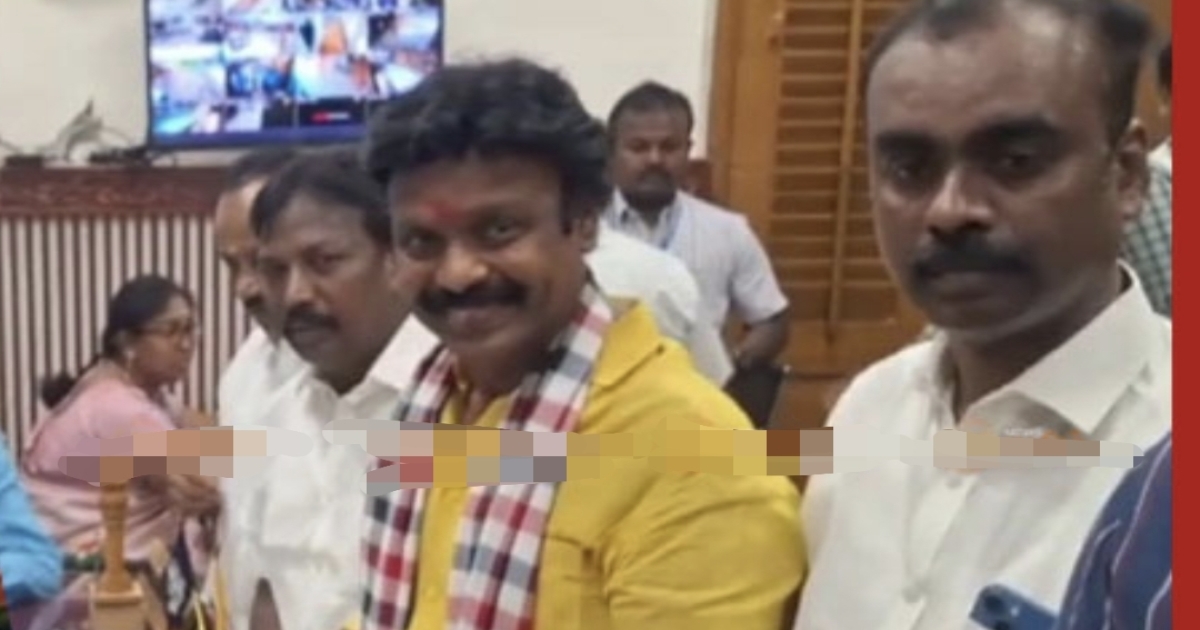 aiadmk-mlas-resignation-tvk-political-shift