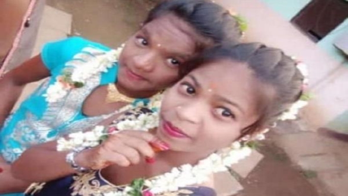 2 girls suicide after selfie near well