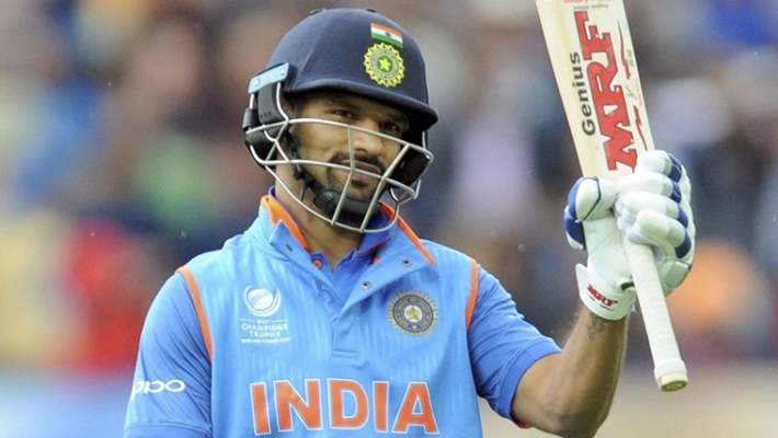 shikhar dhawan wrongly up his bat