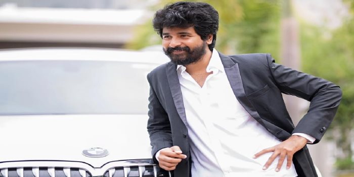 Sivakarthikeyan played with his son photo viral