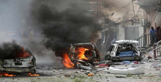 massive car bomb blast in somalia