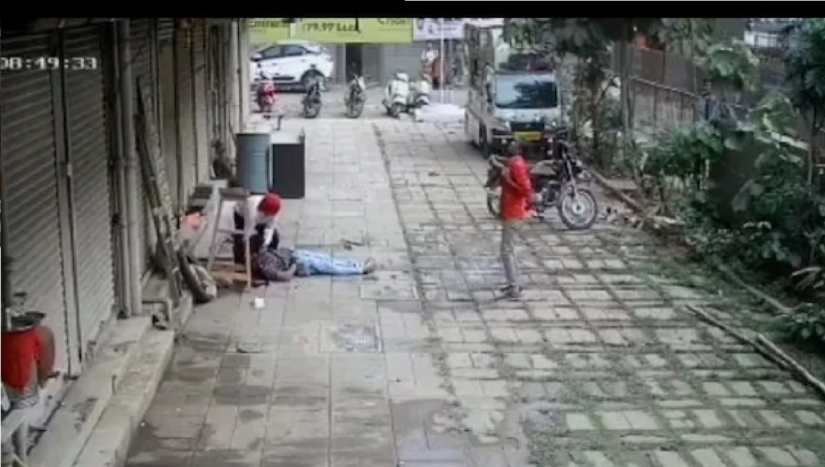 Maharashtra Mumbai Man Died Granite Stone Falling from Building 