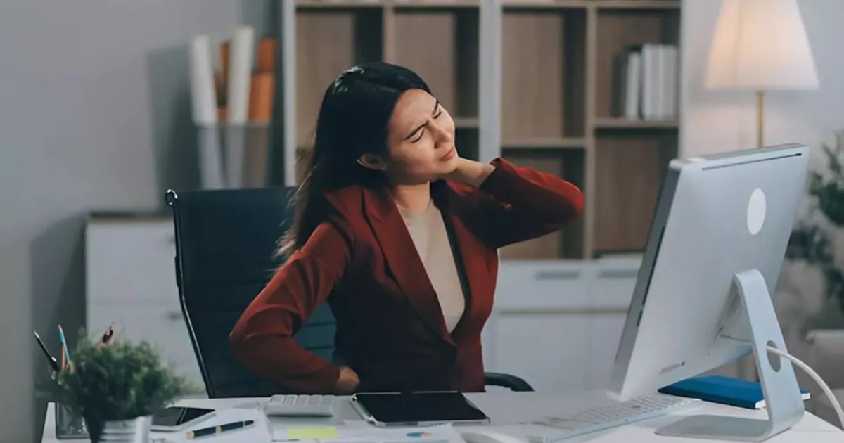 Sitting All Day at Work? These Daily Habits May Speed Up Aging and Harm Your Health