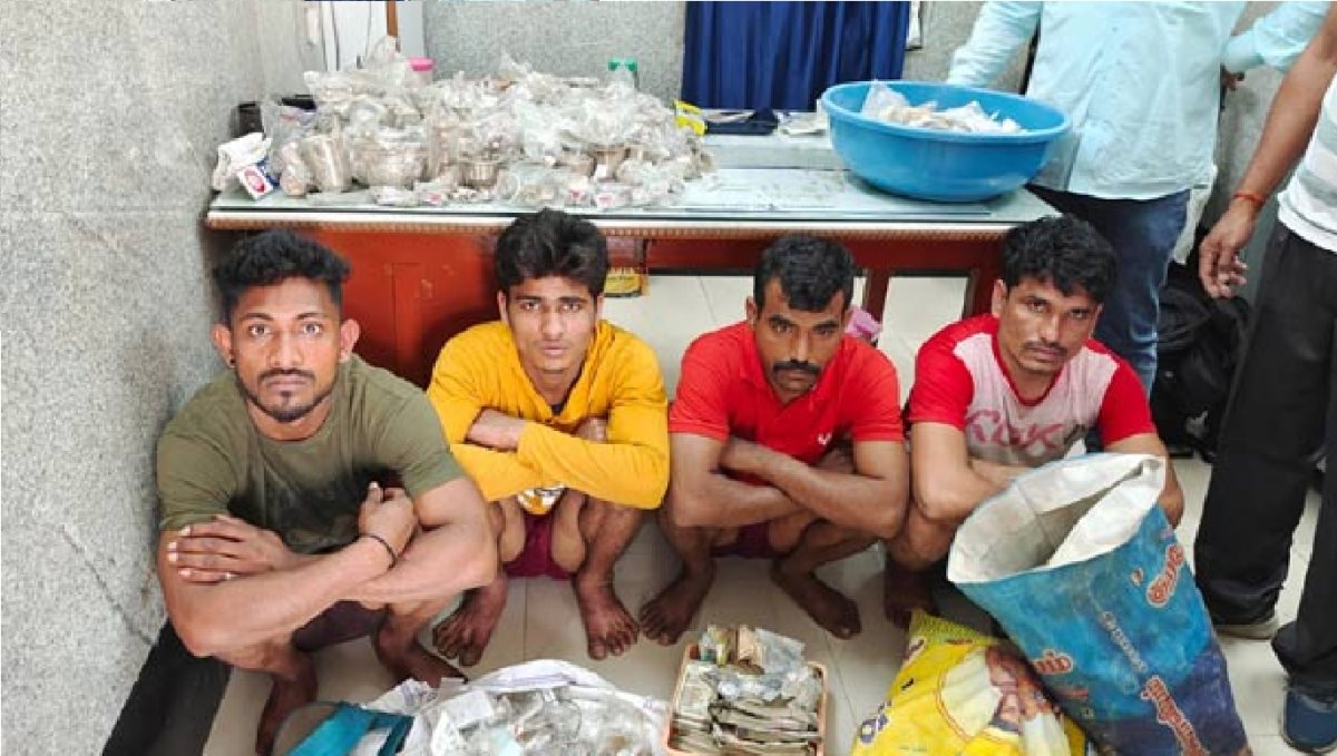 Tiruppur Gold Jewelry Robbery Case Maharashtra RPF Officers Arrest Culprits 