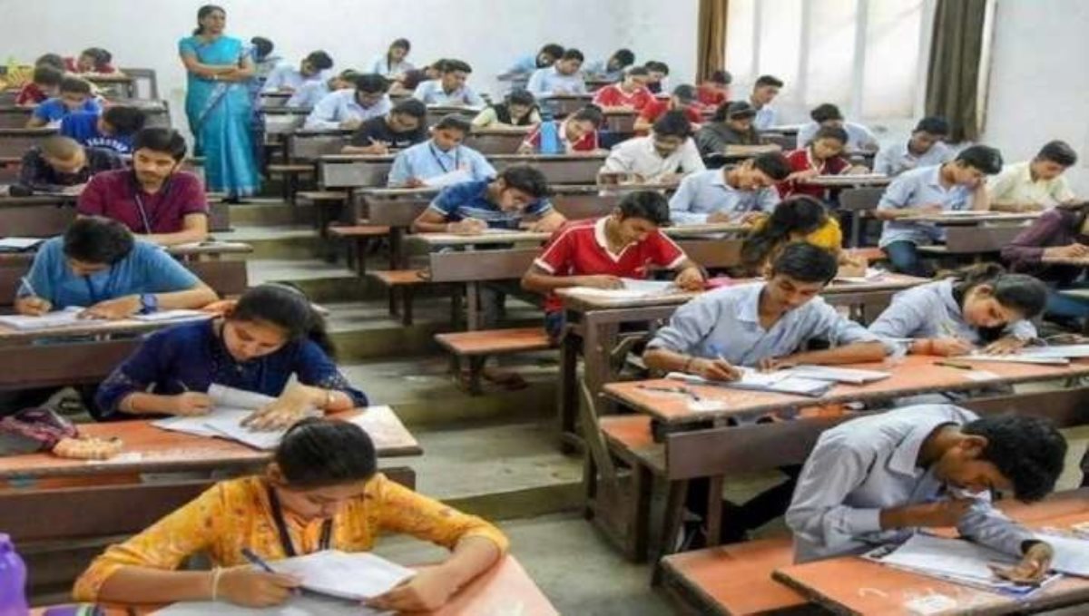 Question paper change: A shock awaits students in the examination hall