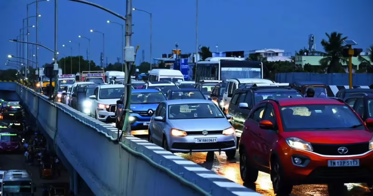 huge traffic jam in chennai to madhurandhagam road 