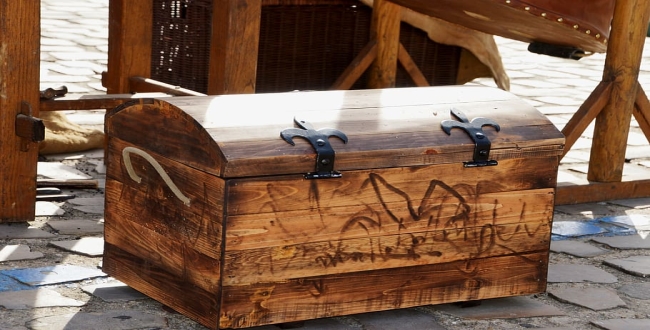 husband-killed-wife-and-hide-dead-body-in-wooden-box