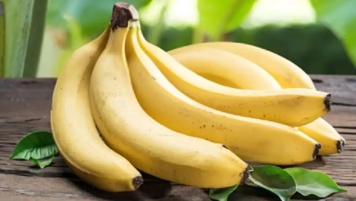 eat-a-banana-daily-for-a-balanced-diet