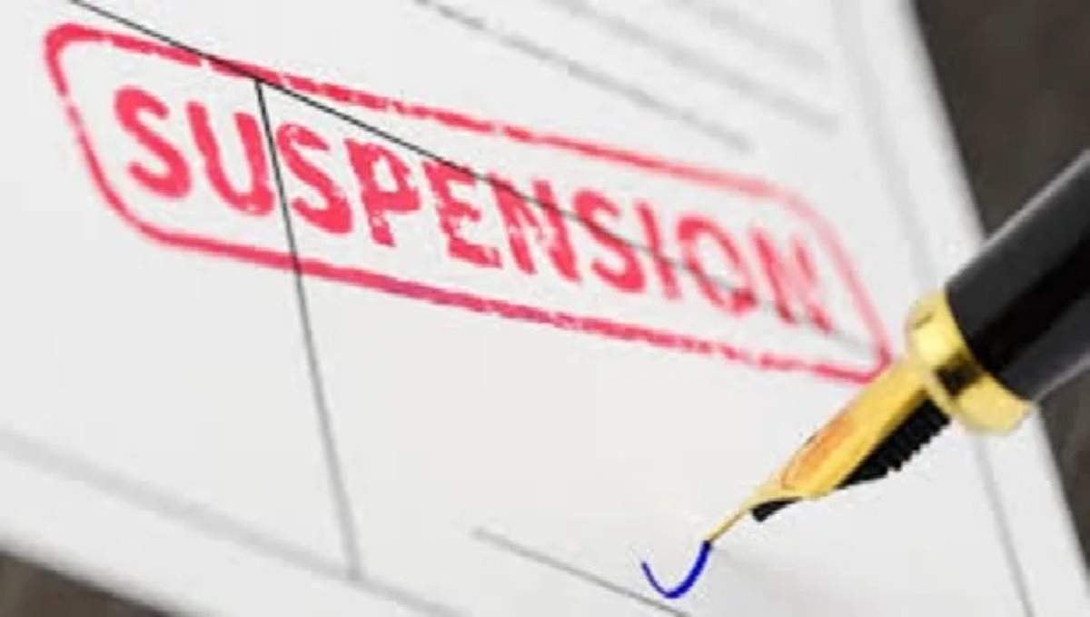 The municipal commissioner who served the notice to the employees was suspended