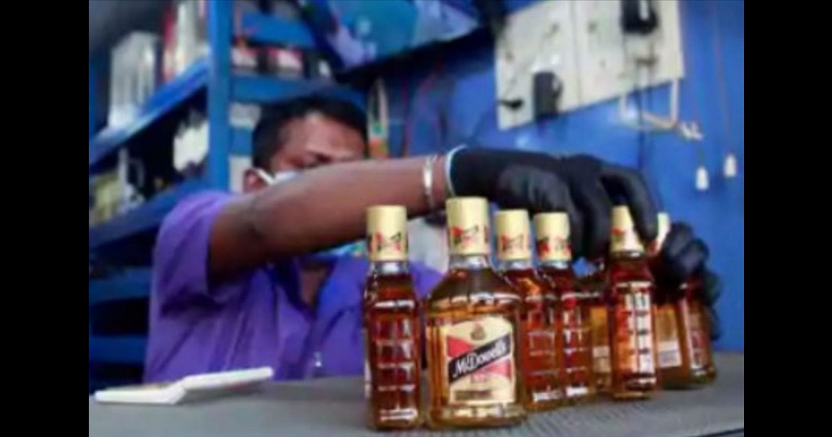 Big plan to take back wine bottles; Difficulty in implementation across Tamil Nadu.. Tasmac administration argues in court..