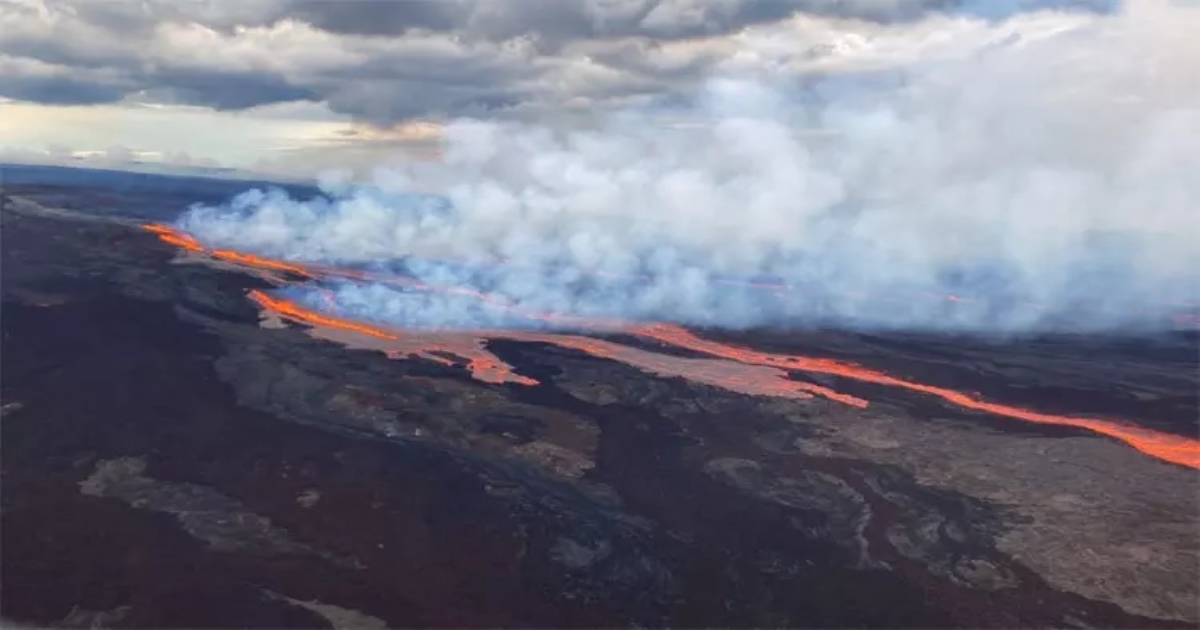 The world's largest volcano in America has erupted after 38 years