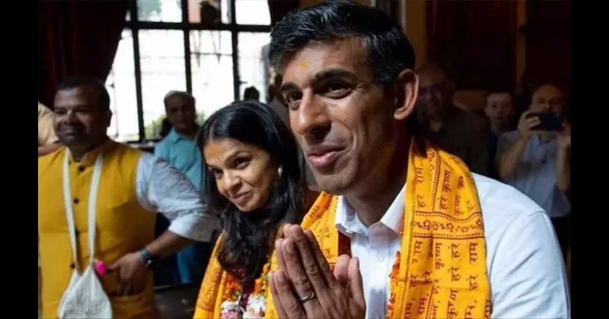 British Prime Minister Rishi Sunak along with his wife offered prayers at a Hindu shrine in Delhi.
