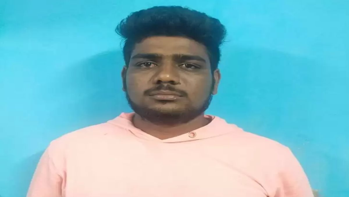Chennai Villivakkam 22 Aged Rowdy Ranjith Murder by 4 Man Gang Police Investigation 
