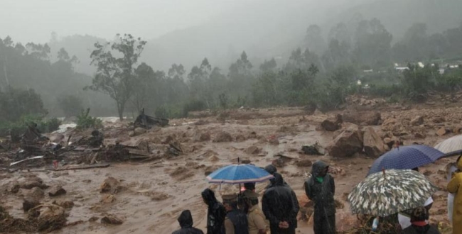 Terrible-landslide-near-Munnar-16-more-bodies-recovered