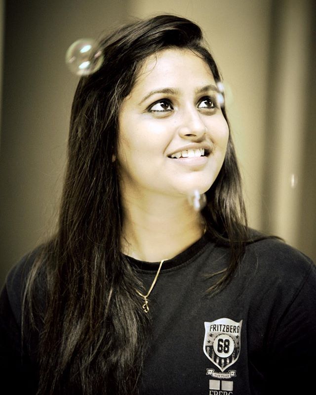 Cute tamil tv channel anchors