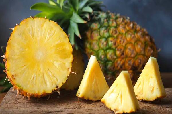 அன்னாசிப்பழம்