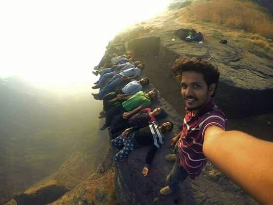selfie in dam