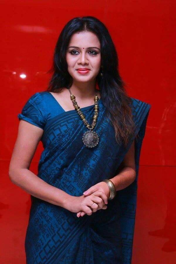 Cute tamil tv channel anchors
