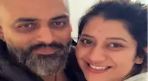 Priyanka-deshpande-wheelchair-airport-viral-video