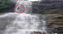 Tourist-falls-waterfalls-injured-daskuda