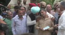 sidhu taking care of families died in train accident