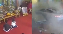 Bangkok-guanyin-temple-electric-car-crash