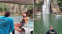 Brazil Waterfalls Stone Boat Accident 7 Died 32 Injured 