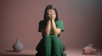 Delhi-woman-stomach-pain-moisturiser-bottle-removal