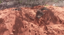SriLanka Mullaitheevu Women Bone & Dress On Land While Digging For Pipeline 