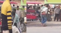 Auto Driver Beats Passenger With Slipper After Rejecting Money 