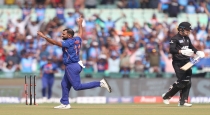 Newzland batsmen struggle against Indian pacers