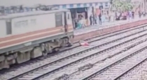 Uttar Pradesh Hapur women Suicide Railway Station 